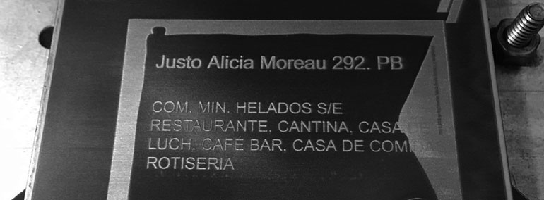 Placas identificatorias